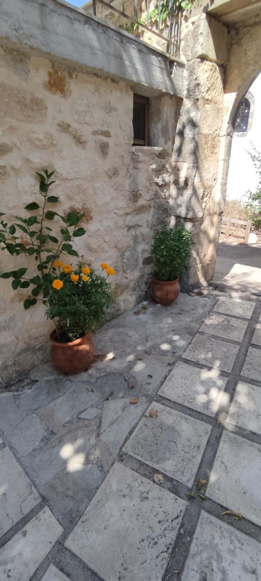 Villa Sofita With Tzakouzi Maroulás Exterior foto
